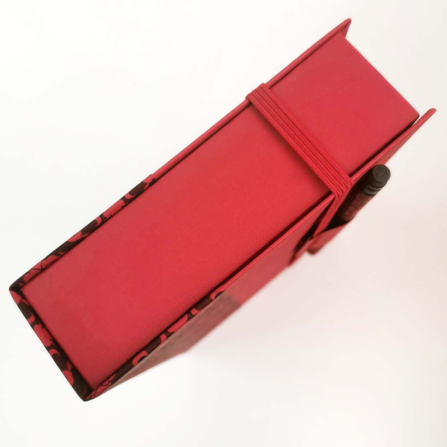 Premium Χειροποίητo Σημειωματάριo σε κασετίνα - Black Flower damansk on red